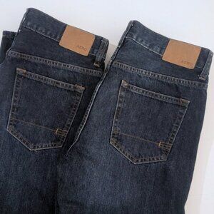 TWO Aeropostale Relaxed Jean - Dark Wash 29/32